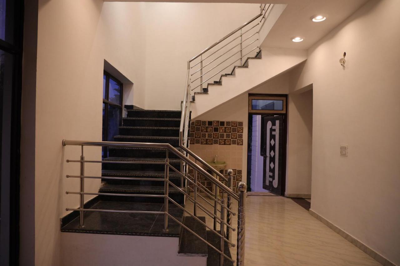 Winter Mountain Resort Pushkar Extérieur photo