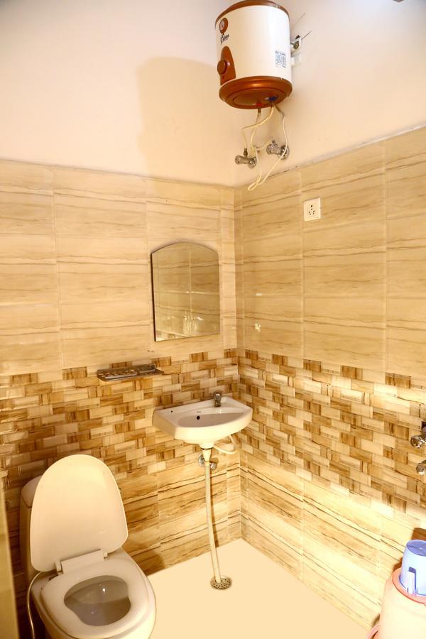 Winter Mountain Resort Pushkar Extérieur photo