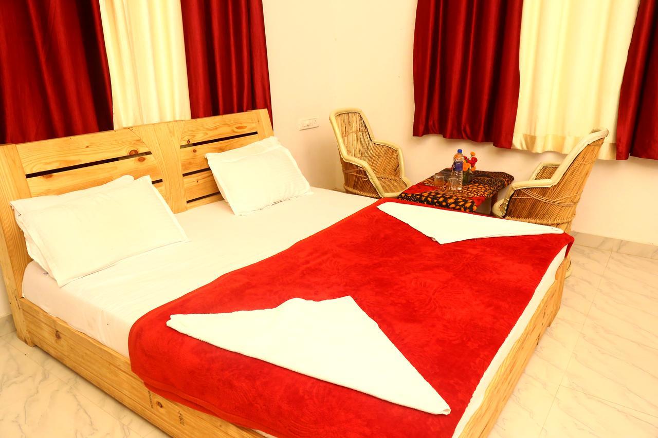 Winter Mountain Resort Pushkar Extérieur photo