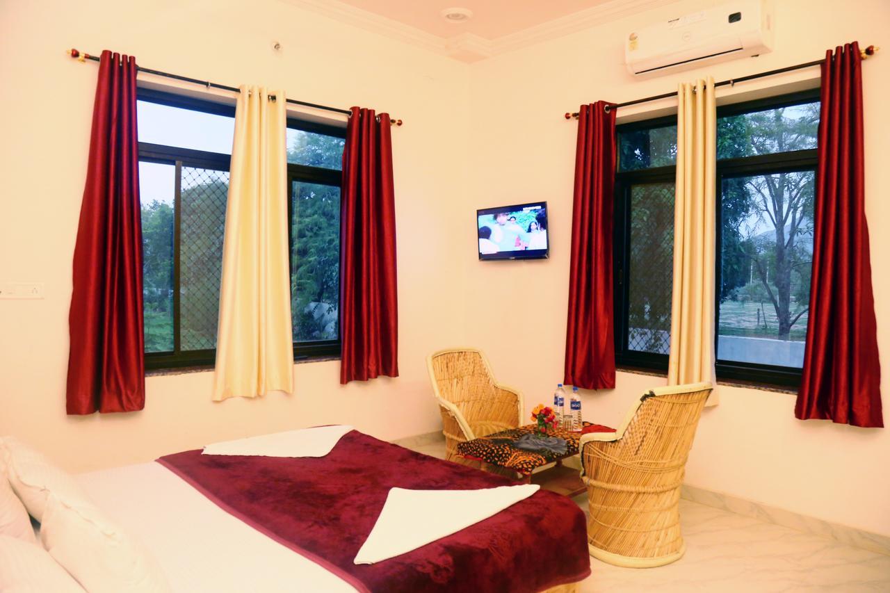 Winter Mountain Resort Pushkar Extérieur photo